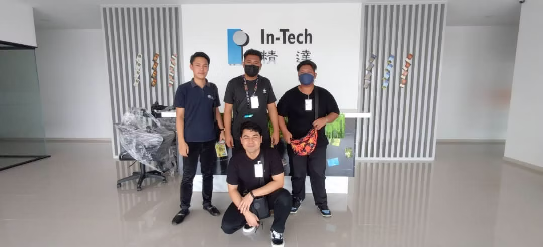 In-Tech Electronics — barisan pengeluaran