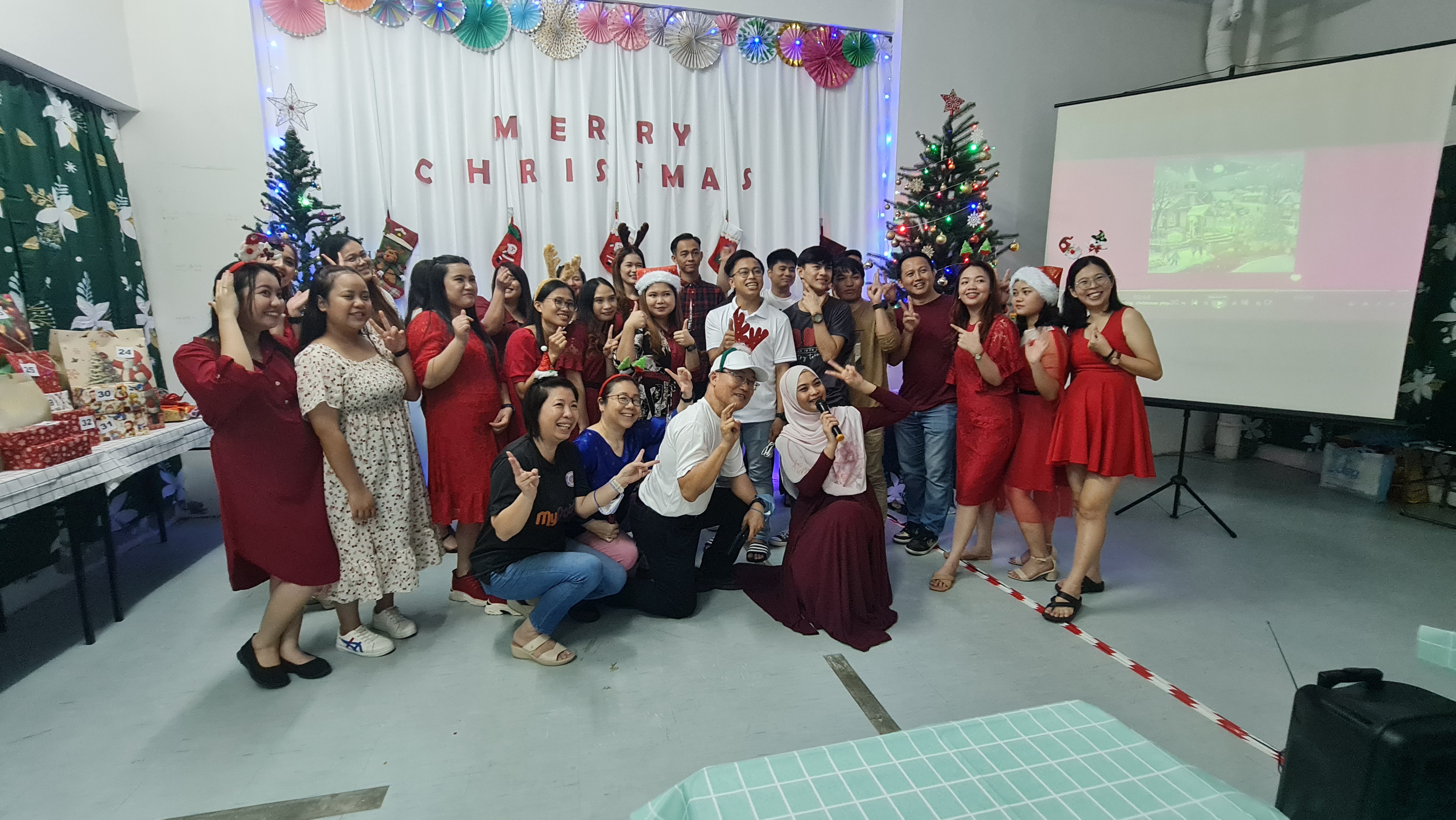 Pesta Natal Keluarga MyPath 27